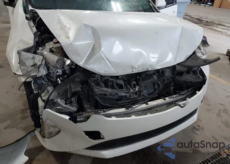 2017 Toyota Prius Four Touring z USA, uszkodzony, nr VIN JTDKARFU8H3031107